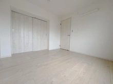 【神奈川県/横浜市青葉区美しが丘】たまプラーザ団地6街区 3号棟 洋室：約5.4帖