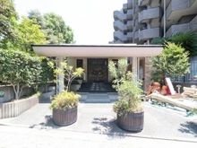【神奈川県/横浜市港北区篠原町】ビューヒルズバームハイツ新横浜 アプローチ