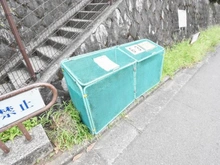 【神奈川県/横浜市青葉区美しが丘】たまプラーザ団地6街区 3号棟 ゴミ置き場