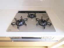 【神奈川県/横浜市都筑区加賀原】シンフォニックヒルズかがやきの街 弐四ー七号棟 キッチン：3口ガスコンロ