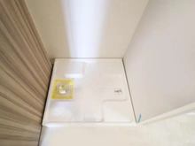 【神奈川県/横浜市都筑区長坂】シーズンプレイス B棟 洗面室：洗濯機置き場