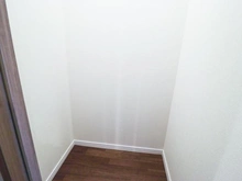 【神奈川県/横浜市都筑区長坂】シーズンプレイス B棟 サービスルーム（納戸）