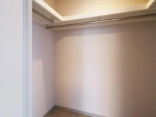 【神奈川県/横浜市都筑区中川中央】マイキャッスルセンター北II 収納：ウォークインクローゼット