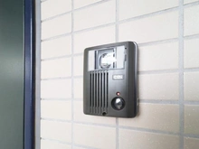 【神奈川県/横浜市都筑区中川中央】マイキャッスルセンター北II 玄関：インターフォン