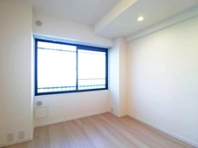 【神奈川県/川崎市宮前区宮前平】宮前平コルナス 洋室