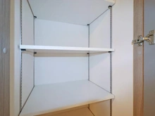 【神奈川県/川崎市宮前区宮前平】宮前平コルナス 収納：廊下収納