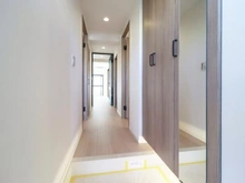 【神奈川県/川崎市宮前区宮前平】宮前平コルナス 廊下