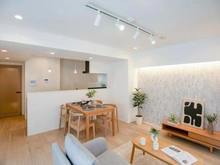 【神奈川県/川崎市宮前区菅生】ビッグヴァン宮前平 リビング・ダイニング：※家具・調度品等は販売価格に含まれておりません。