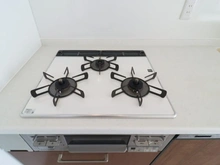 【神奈川県/川崎市宮前区土橋】パークヒルズ鷺沼 キッチン：3口ガスコンロ