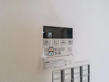 【神奈川県/横浜市都筑区佐江戸町】クレストフォルム市が尾南 給湯器リモコン