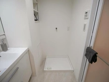 【神奈川県/横浜市都筑区仲町台】プロムナード仲町台 9号棟 洗面室：洗濯機置き場