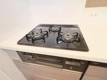 【神奈川県/川崎市宮前区宮前平】東急ドエル宮崎台テラス A棟 キッチン：3口ガスコンロ