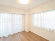 【神奈川県/川崎市宮前区宮前平】東急ドエル宮崎台テラス A棟 洋室