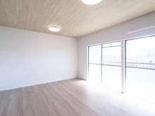 【神奈川県/横浜市青葉区美しが丘】たまプラーザ団地 4街区7号棟 リビング・ダイニング