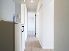 【神奈川県/横浜市青葉区美しが丘】たまプラーザ団地 4街区7号棟 廊下