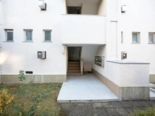 【神奈川県/横浜市青葉区美しが丘】たまプラーザ団地 3街区6号棟 エントランス