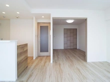 【神奈川県/横浜市青葉区荏田西】サンヴェール市が尾 リビング・ダイニング