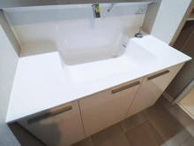 【神奈川県/横浜市青葉区荏田西】サンヴェール市が尾 洗面室：化粧洗面台