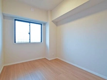 【神奈川県/横浜市都筑区佐江戸町】クレストフォルム市ヶ尾南 洋室