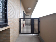 【神奈川県/横浜市都筑区佐江戸町】クレストフォルム市ヶ尾南 ポーチ