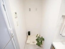 【神奈川県/川崎市宮前区鷺沼】ローレルコート鷺沼 洗面室：洗濯機置き場