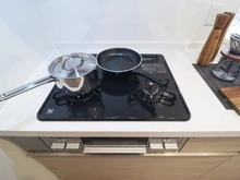 【神奈川県/川崎市宮前区有馬】ファミール鷺沼 キッチン：三口コンロ