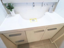 【神奈川県/川崎市宮前区有馬】ファミール鷺沼 洗面室：化粧洗面台