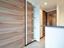 【神奈川県/横浜市都筑区池辺町】クオス鴨居IIレジデンシャルステージ 収納：キッチン横