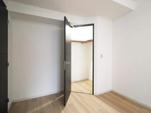 【神奈川県/横浜市青葉区新石川】ディーレスティアたまプラーザフォースレジデンス 収納：ウォークインクローゼット