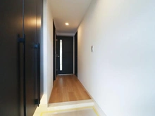 【神奈川県/横浜市青葉区新石川】ディーレスティアたまプラーザフォースレジデンス 廊下