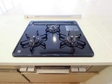 【神奈川県/横浜市青葉区青葉台】ドルフ青葉台3号棟 キッチン：三口コンロ