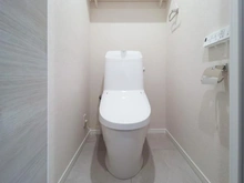 【神奈川県/横浜市青葉区青葉台】ドルフ青葉台3号棟 トイレ