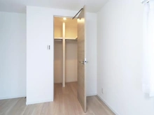 【神奈川県/横浜市青葉区青葉台】ドルフ青葉台3号棟 収納：ウォークインクローゼット