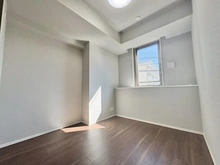 【神奈川県/川崎市宮前区宮崎】ザ・パークハウス宮崎台ガーデン 洋室