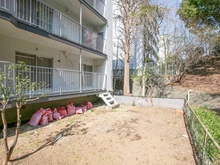 【神奈川県/川崎市宮前区けやき平】宮前平グリーンハイツ45号棟 専用庭