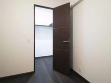 【神奈川県/川崎市宮前区犬蔵】グランシティたまプラーザI 収納：ウォークインクローゼット