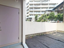 【神奈川県/川崎市宮前区有馬】ウィンザーハイム鷺沼 専用庭