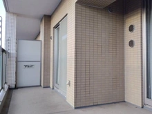 【神奈川県/川崎市宮前区東有馬】ブランズ宮崎台オンザテラス バルコニー