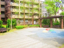 【神奈川県/横浜市都筑区仲町台】プロムナード仲町台 1号棟 敷地内