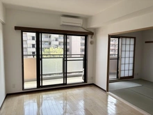 【神奈川県/横浜市都筑区南山田】港北ニュータウンパークサイドハイツ　 壱番館 リビング・ダイニング