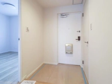 【神奈川県/横浜市都筑区加賀原】 シンフォニックヒルズふれあいの街 5号棟 玄関
