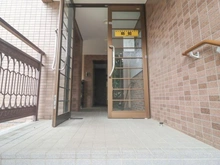 【神奈川県/横浜市都筑区加賀原】 シンフォニックヒルズふれあいの街 5号棟 エントランス