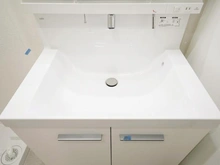 【神奈川県/横浜市青葉区美しが丘】ライオンズマンション美しが丘 洗面室：化粧洗面台