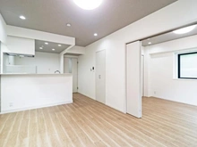 【神奈川県/横浜市青葉区美しが丘】グリーンシティたまプラーザ3番館 リビング・ダイニング