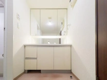 【神奈川県/川崎市宮前区野川台】ベルグ　グランデ鷺沼　パークフロント 洗面室