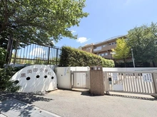 【神奈川県/横浜市青葉区黒須田】グランドメゾンあざみ野 黒須田小学校（現地より約50m）