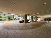 【神奈川県/川崎市宮前区犬蔵】ドレッセ美しの森シルフィーノ ウエストウィング エントランス