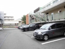 【神奈川県/横浜市都筑区牛久保東】ヴィークコートセンター北 駐車場