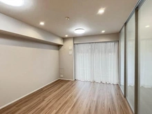 【神奈川県/横浜市西区紅葉ケ丘】横濱紅葉坂レジデンス 参番館 洋室：リビングダイニング横