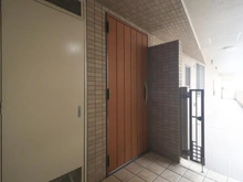 【神奈川県/川崎市宮前区有馬】ヴェルビュ鷺沼 パークサイド 玄関